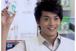 明星爆料吃瓜博主视频,明星爆料与吃瓜博主视频背后的真相